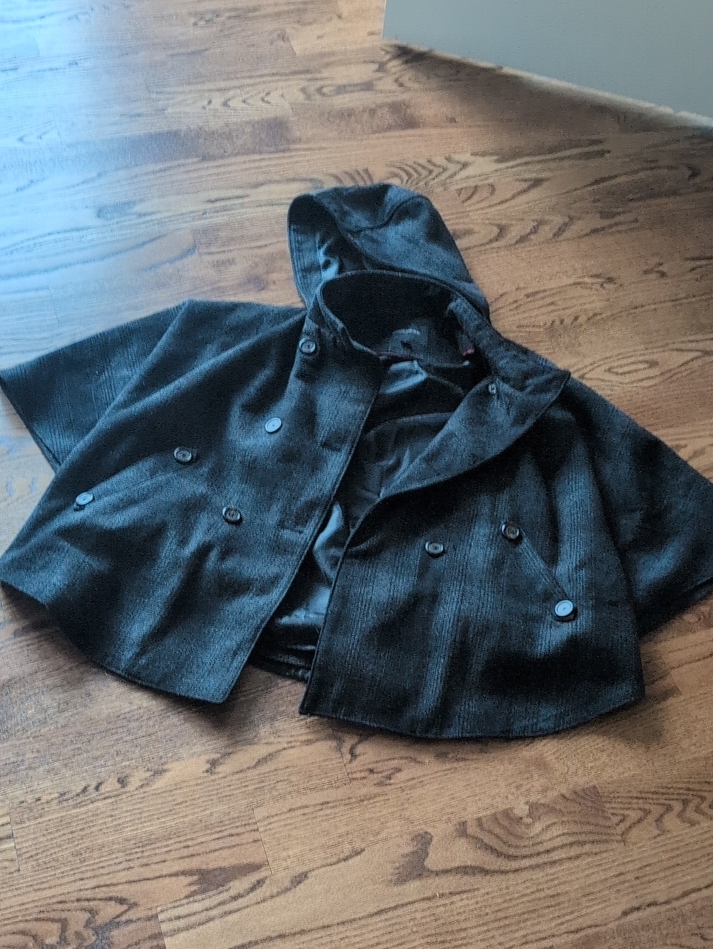 Banana Republic Women's Hooded Cape Jacket in Charcoal Black